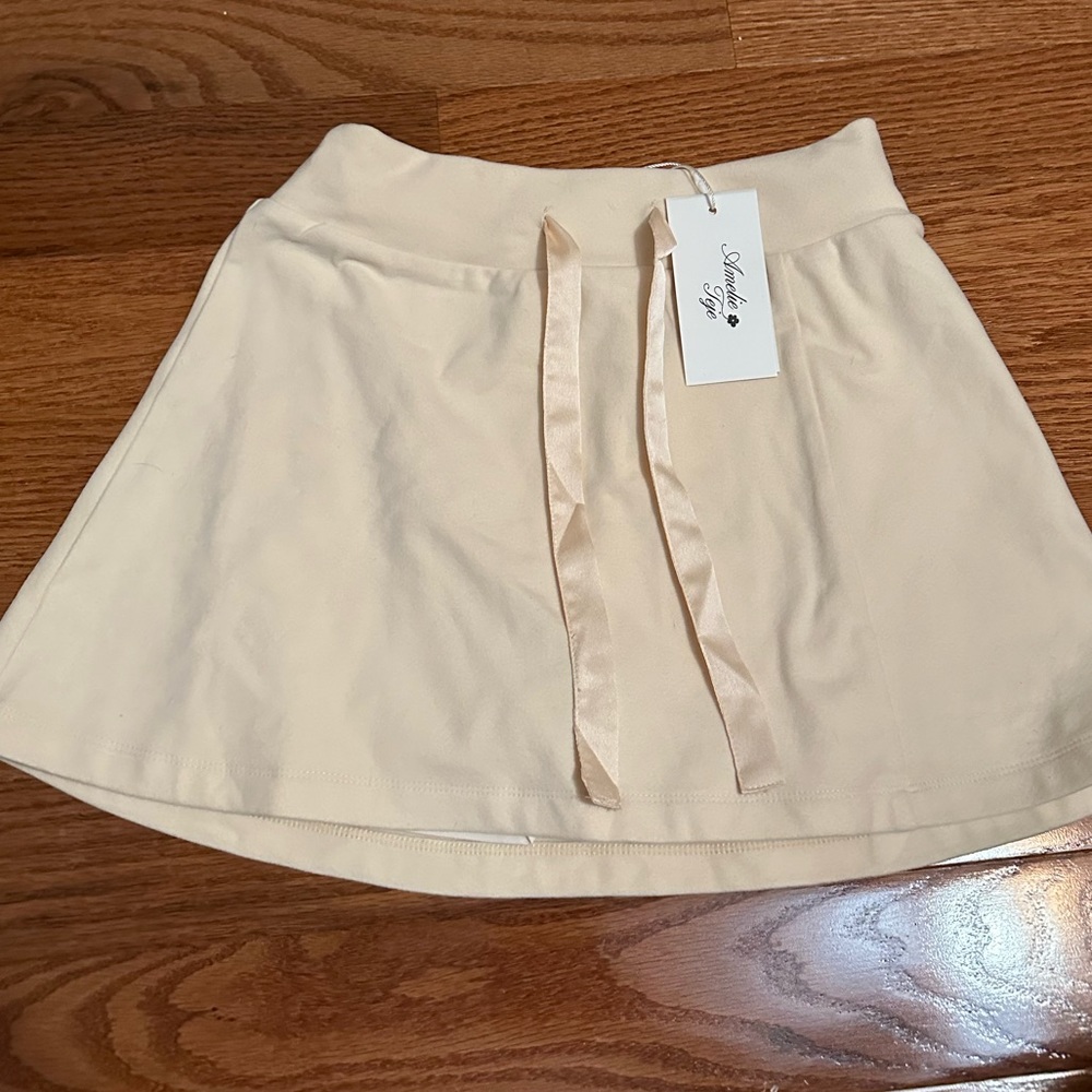 Amelie Tejie Tie Up Skort in Buttercream (NWT) - Picture 11 of 11